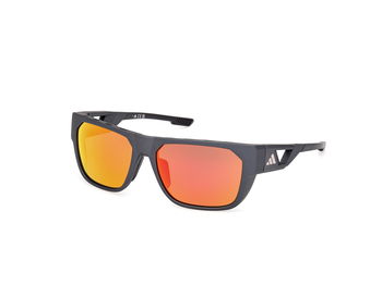 Das Bild zeigt die Adidas Sport Sonnenbrille SP0102 02L leicht seitlich.